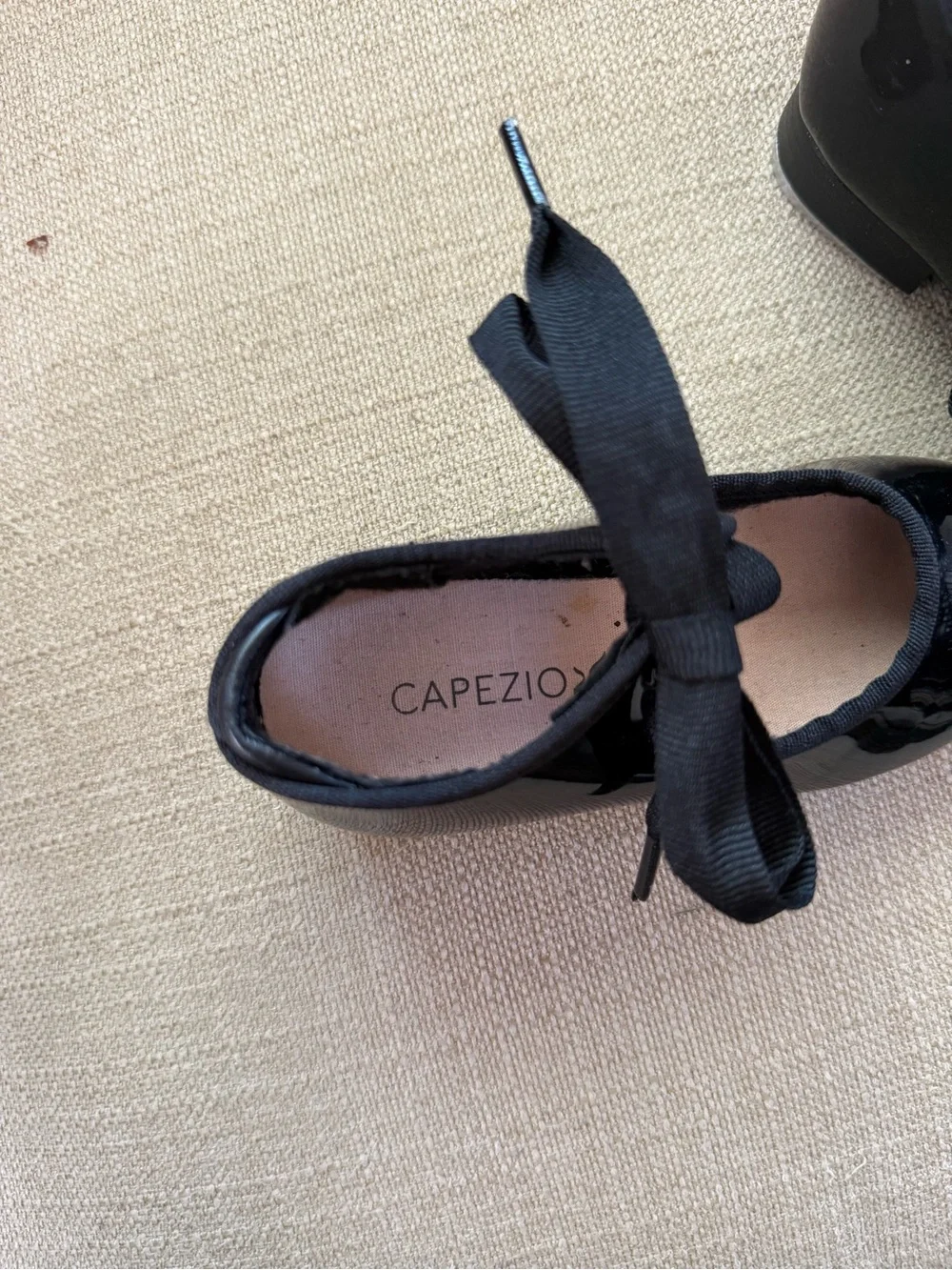 Capezio tele tone
